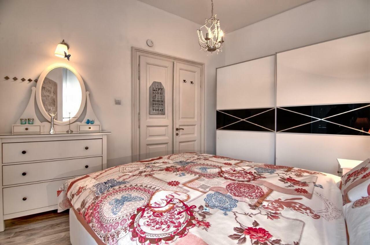 Luxury With Sea View Διαμέρισμα Πούλα Εξωτερικό φωτογραφία